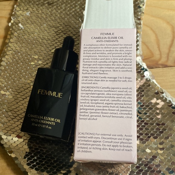 Femmue Camellia Elixir Oil new in box - Picture 4 of 5